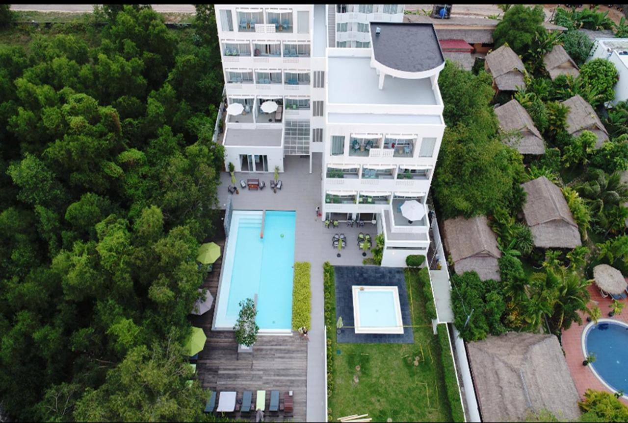 Naia Resort Sihanoukville Bagian luar foto